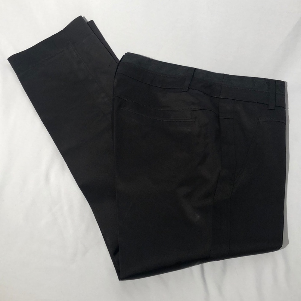 Jigott Satiny Black Straight Leg Cropped Pant Size 2
